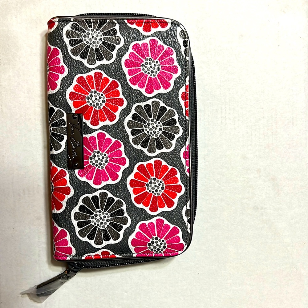 Vera Bradley Wallet w/zipper